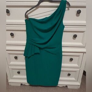 David Meister One-Shoulder Emerald Green  Dress. Size 8